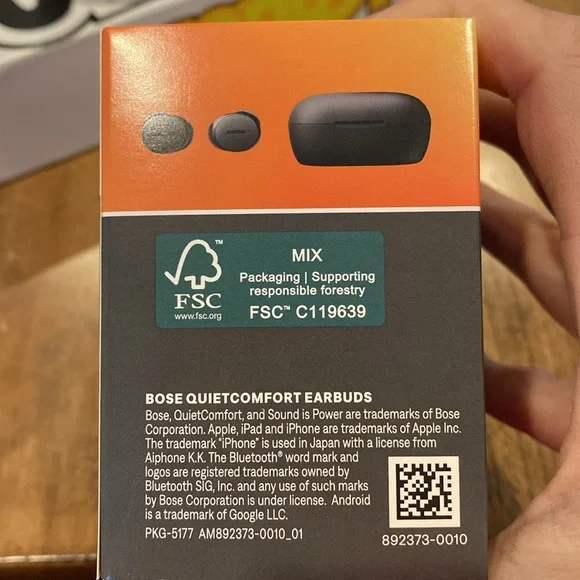 NEW! - Bose QuietComfort Noise Cancelling Earbuds - Black. - Picture 3 of 3